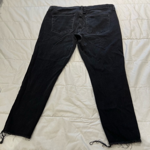 CUTE Black ripped style jeans BRAND GAP Size 33 - Picture 3 of 4